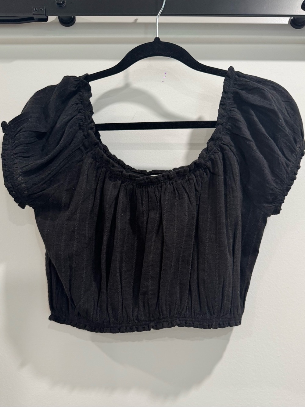 Abound Women’s Black Smocked Peasant Crop Top - Classic Black